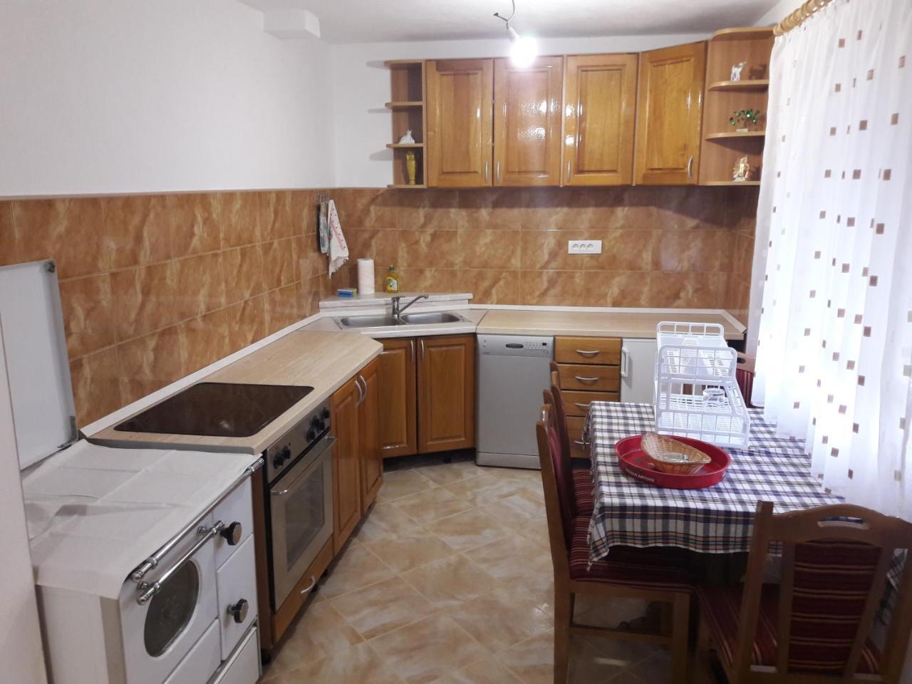 Apartman Kaljevic Lägenhet Žabljak Exteriör bild