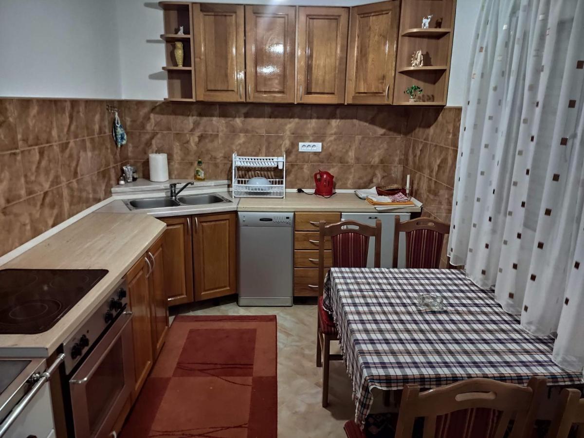 Apartman Kaljevic Lägenhet Žabljak Exteriör bild